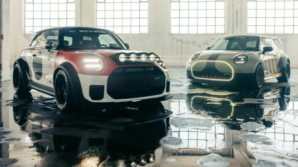 „Mini“ kūrybiniai eksperimentai parodė, kad automobilis gali būti ir pajūrio žaislas, ir trasos grėsmė