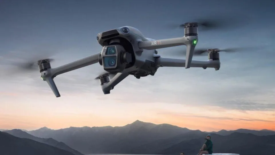 DJI atsidūrė labai grėsmingoje situacijoje: Kinijos dronų milžinė gali dingti iš JAV rinkos