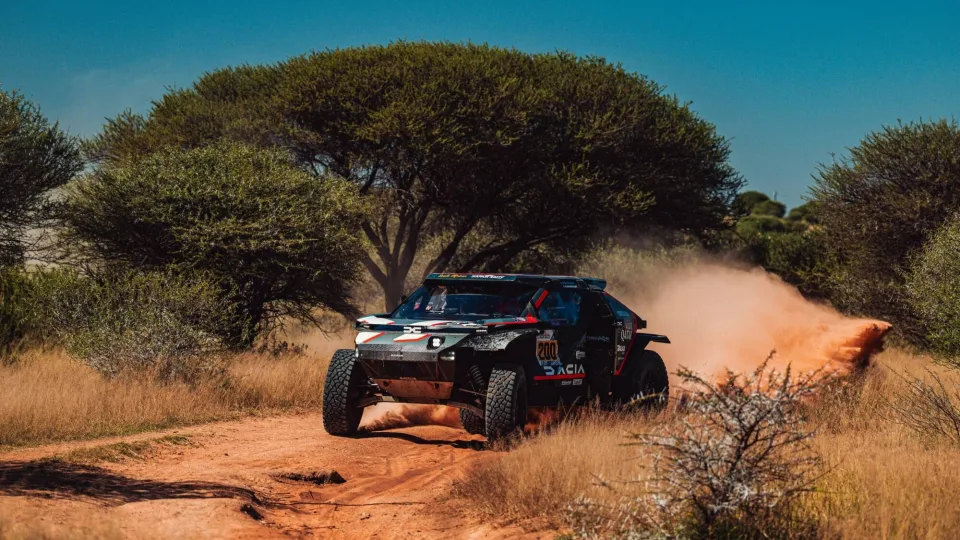 „Dacia Sandriders“ taikosi į W2RC čempionų titulą, lemiamas mūšis laukia Portugalijoje