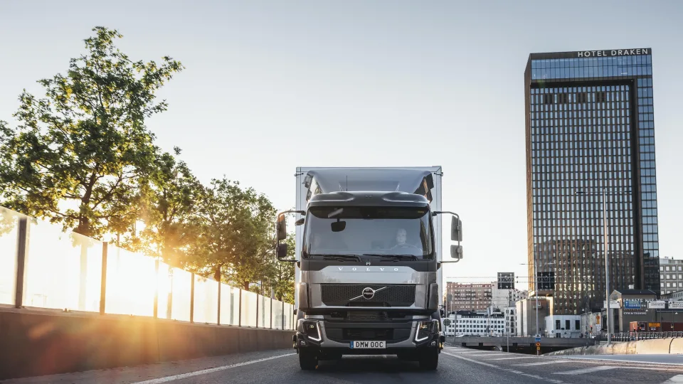 „Volvo Trucks“ pristato naują akių sekimo sistemą, atpažins vairuotojų mieguistumą ir gali išgelbėti gyvybę