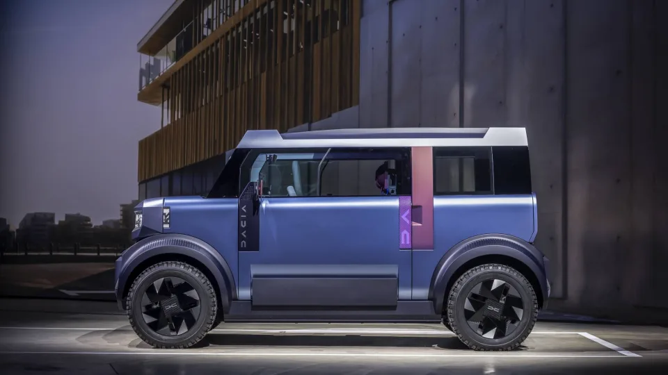 Revoliucija automobilių rinkoje: „Dacia“ kuria išskirtinį elektrinį automobilį, kurį galės įsigyti visi