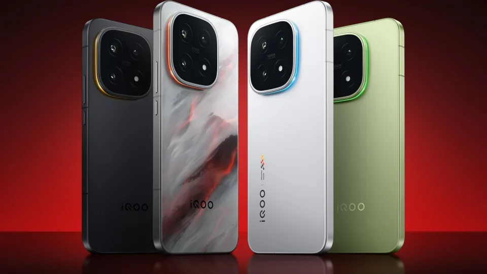 Pristatytas naujasis „iQOO 15“ išmanusis telefonas su galingu „Qualcomm“ lustu ir puikiu AMOLED ekranu
