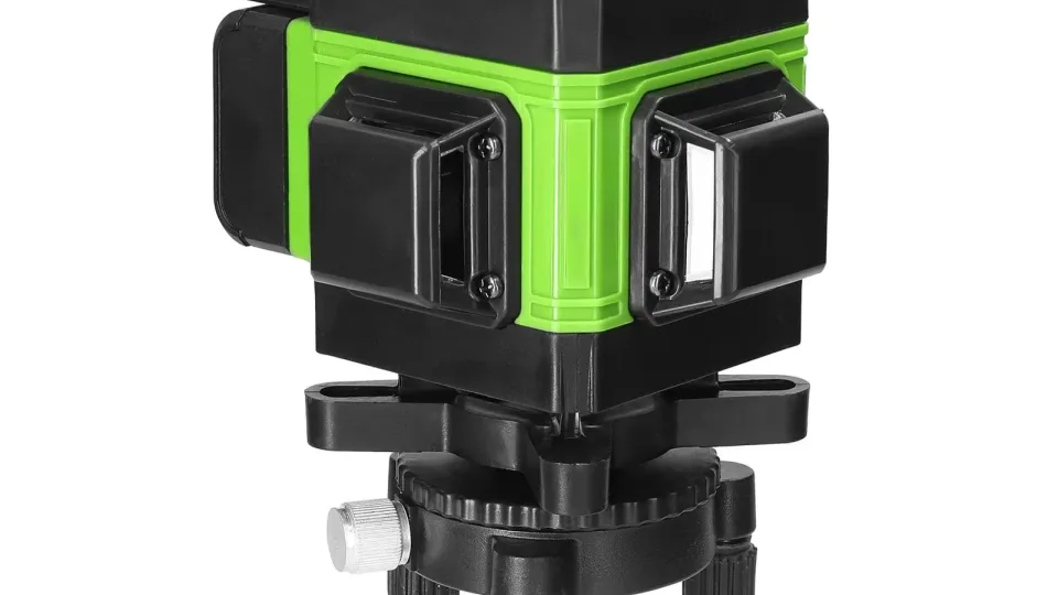 Įrenginys, kuris pravers kiekvienam statybininkui ir ne tik: aukščiausios klasės 4D lazerinis nivelyras nustebins ne tik savo galimybėmis, bet ir stulbinančiai žema kaina