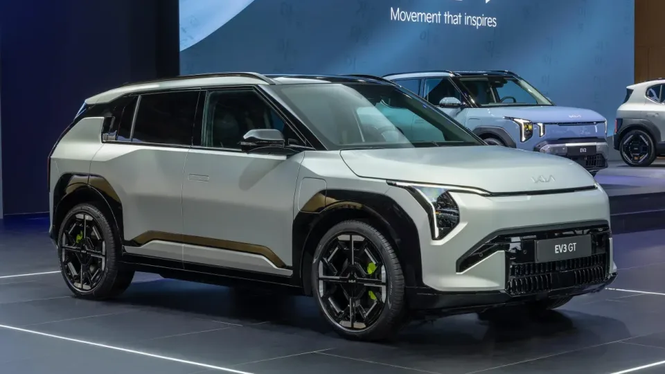 „Kia“ pristatė karščiausias savo naujienas: Briuselyje pademonstruoti nauji elektriniai modeliai