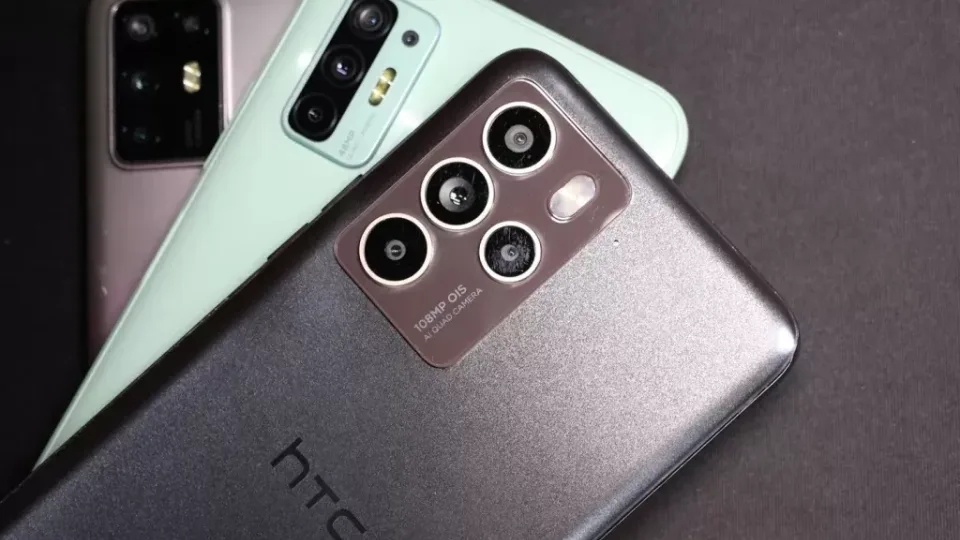 Aiškėja kuo nustebins naujasis „HTC U23 Pro“: jau žinomi pagrindiniai dizaino ypatumai bei kai kurios specifikacijos