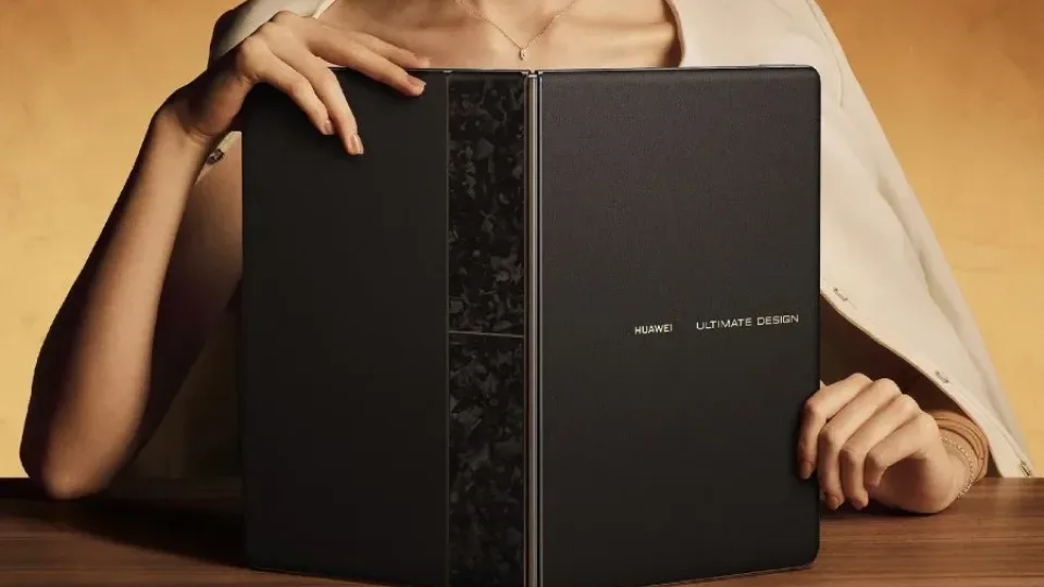 Tokio nešiojamo kompiuterio dar būsite nematę: „Huawei“ paskelbė apie sulenkiamą „MateBook Fold“ variantą