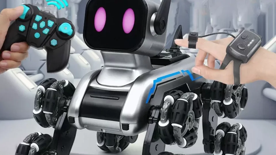 Tokiu robotu džiaugsis kiekvienas vaikas, patiks ir suaugusiems: triukus atliekantis, LED šviesomis stebinantis ir ilgai veikiantis robotas dabar kainuoja mažiau nei 35 eurus