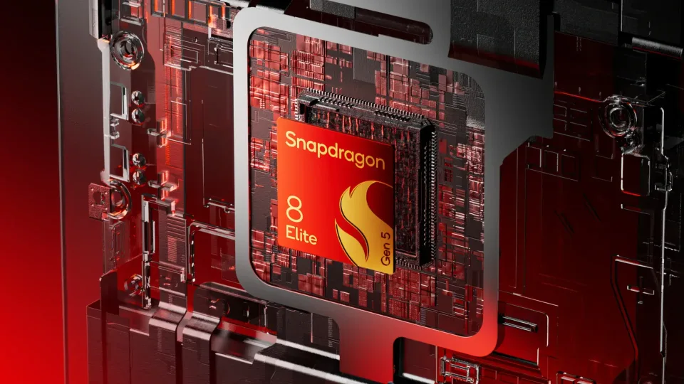„Qualcomm“ paskelbė apie „Snapdragon 8 Elite Gen 5“ lustą su svarbiais našumo patobulinimais