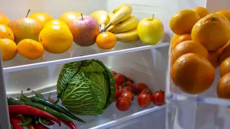 Valgote daugiau, bet suvartojate mažiau kalorijų? Tyrimas atskleidė paprastą mitybos principą