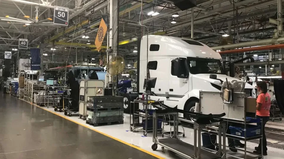 Katastrofinė situacija Rusijos automobilių rinkoje: uždraudė kai kuriuos modelius, vairuotojai panikoje