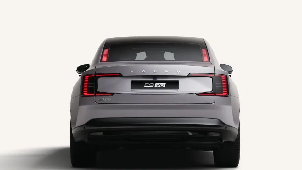 Kinijoje jau pradedamas gaminti Europos rinkai skirtas „Volvo ES90“ elektrinis automobilis