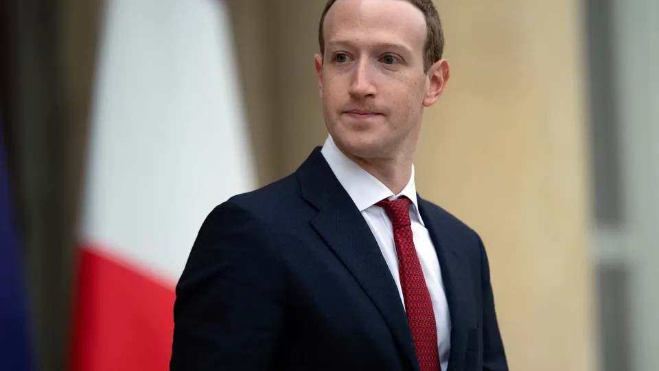 Motinos maldauja teisingumo: Zuckerbergas liudys svarbiame teismo procese dėl vaikų priklausomybės