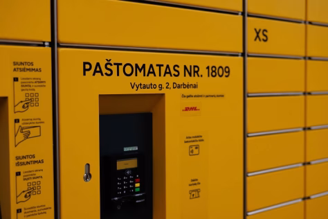 Paštomatai veržiasi į Lietuvos kaimus, ar mažosios gyvenvietės taps nauju siuntų centru?
