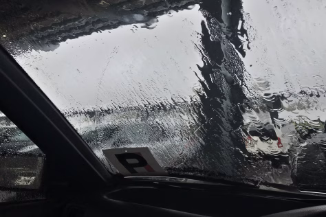 Ši žiemos problema erzina tūkstančius vairuotojų, bet sprendimas paprastesnis, nei atrodo