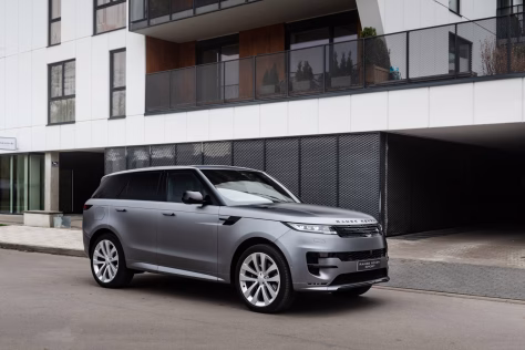 Užtikrinta prabanga: „Jaguar Land Rover“ paskelbė apie penkerių metų garantiją visiems naujiems „Range Rover“, „Defender“ ir „Discovery“ modeliams