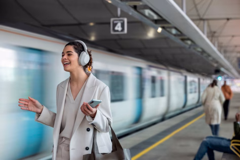 Ieškantiems geriausių belaidžių ausinių: geriausi pasirinkimai rinkoje, kurie suteiks ne tik fantastišką garsą, bet ir dar daugiau galimybių