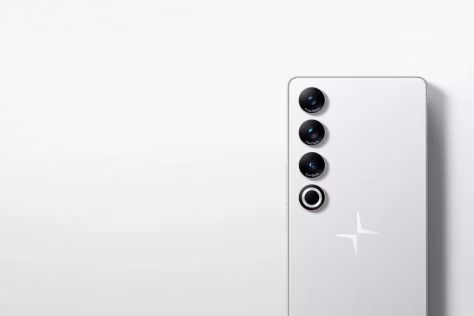 Dar vienas automobilių gamintojas neria į telefonų rinką: „Polestar“ pristatė pirmąjį savo flagmaną, kuris daugeliui bus jau kažkur matytas