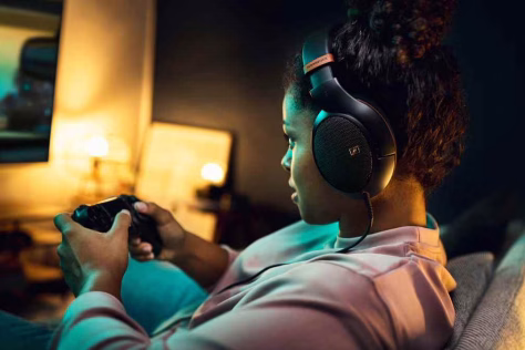 „Sennheiser“ pristatė naująsias „HD 505“ ausines: produktas sukoncentruotas ne tik į garso detalumą, bet ir naudotojų komfortą