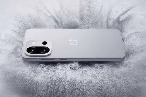 „OnePlus“ ruošia išmanųjį telefoną su milžiniškos talpos baterija, aiškėja pagrindinės jo specifikacijos