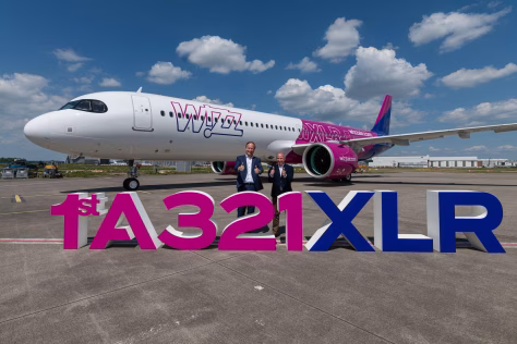 Jokių verslo klasių, bet daugiau komforto: pademonstruotas naujasis „Wizz Air“ lėktuvas, kuris nustebins