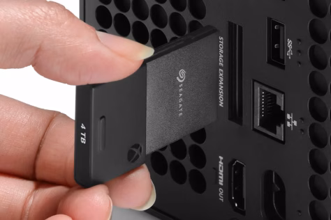 „Seagate“ pasiūlė „Xbox Series“ konsolėms skirtą atminties kortelę, tačiau jos kaina didesnė už pačių kompiuterių