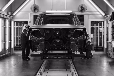 Prabangos viršūnė: naujasis „Range Rover Sport SV Bespoke“ leidžia susikurti visiškai unikalų automobilį