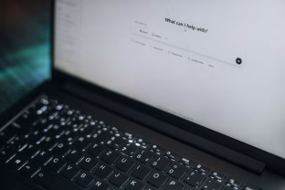 „Adobe“ integracija su „ChatGPT“: vaizdų, PDF ir dizaino redagavimas be papildomų programų