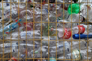 60 % efektyviau: mokslininkai sukūrė metodą, galintį iš esmės pakeisti plastiko gamybą ir taršą
