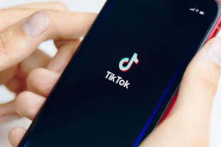 Kinijoje – didžiulis nerimas dėl „TikTok“ programėlės: šalyje svarstomas variantas parduoti šią platformą JAV milijardieriui, sužinokite, kas čia vyksta