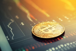 Aukščiausio rango Lenkijos saugumo pareigūnas: Rusija moka diversantams Europoje kriptovaliutomis