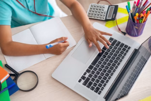 Mokslų metų pradžia ir laisvas pusdienis: įvardijo, kodėl darbdaviai negali atsisakyti jo suteikti