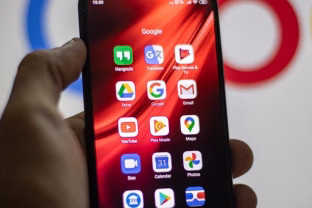 Tučtuojau pašalinkite šias programėles iš telefono: ekspertai įspėja apie jų daromą žalą, susigrąžinkite ramybę