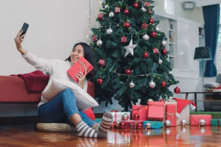 Pamirškite apie miglotas Kalėdų nuotraukas: 5 telefono nustatymai, kurie išgelbės tavo šventes
