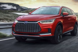 BYD pardavimai Kinijoje krenta, tačiau kituose regionuose fiksuojamas netikėtas lūžis