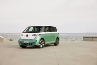 „Volkswagen“ paskelbė apie rekordiškai sėkmingus metus, elektrinis „ID. Buzz“ šturmuoja rinką