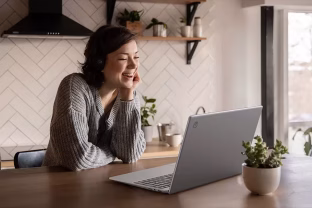 Fantastiškų savybių nešiojamas kompiuteris – už mažiau nei 300€: nepraleiskite progos įsigyti, nes toks pasiūlymas galioja tik itin ribotą laiką