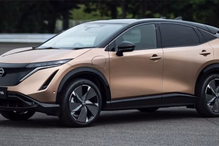 „Nissan“ ir „Honda“ veda derybas: pradėti pokalbiai dėl galimo susijungimo, abi įmonės veiks naujoje kontroliuojančiojoje bendrovėje