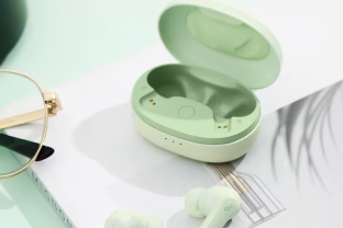 Aukščiausios klasės garsas už juodai žemą kainą: vos 20 eurų kainuojantys ausinukai pasiūlys puikią kokybę, spalvingą dizainą ir ilgą baterijos tarnavimo laiką