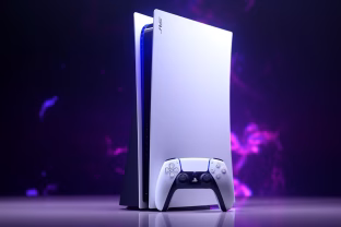 Europiečių laukimas artėja link pabaigos: atnaujinta „PlayStation 5“ konsolės versija jau netrukus pasieks prekybos vietas