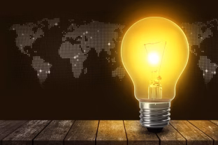 Elektros kainos ir vėl šoko aukštyn: Lietuva pasigamina mažiau nei pusę reikalingos energijos