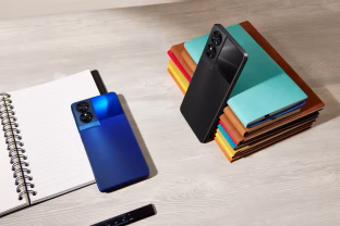 Barselonoje pristatyti du nauji TCL išmanieji telefonai: kompanijos vadovai pademonstravo du pigius įrenginius su skirtingomis specifikacijomis, tačiau už tokią pačią kainą