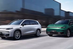 „Stellantis“ suvienijo jėgas su Kinijos automobilių gamintoju: europiečiai netrukus galės įsigyti itin pigių elektromobilių, aiškėja, kur jie bus gaminami