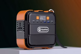 Įrenginys, kuris pravers vasaros kelionių ar iškylų metu: itin kokybiška ir funkcionali mobilios energijos stotelė dabar parduodama tik už 75 eurus