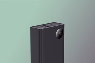 Amžiams pamirškite išsikraunančio telefono ar ausinių problemą: aukščiausios klasės „Baseus“ išorinė baterija su greitu įkrovimu dabar nekainuoja nė 30 eurų