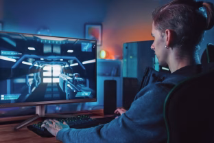 Pristatytas naujasis „Philips Evnia 32M2N6800M“ monitorius: pasiūlys „Mini LED“ apšvietimą, „Dynamic Lighting“, 4K raišką ir aukštą atnaujinimo dažnį už mažiau nei 1000 eurų