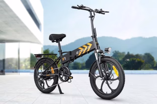 Fantastiškas pasiūlymas, ieškantiems elektrinio dviračio: kokybiškas „Engwe P1“ modelis dabar parduodamas už rekordiškai žemą kainą, daugiau nei 300 eurų pigiau nei Lietuvoje!