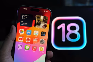 „Apple“ ir vėl susiduria su netikėtomis problemomis: naujasis „iPhone“ įrenginių atnaujinimas sukelia problemų siunčiant žinutes, yra tik vienas sprendimo būdas