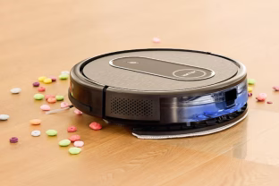 Šis robotas siurblys dabar parduodamas kone 100 eurų pigiau nei Lietuvoje: itin funkcionalus „Vactidy Nimble T7“ modelis su siurbimo ir plovimo galimybėmis kainuoja vos 120,89 eurus, nepraleiskite progos!