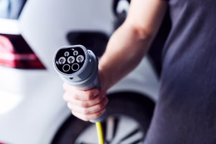 Pamirškite apie benzininius ir dyzelinius automobilius, šis elektromobilių pranašumas nustebins