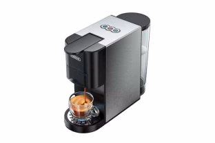 Pradėkite darbo dieną su skanios kavos puodeliu: aukštos klasės ir itin kokybišką kavos aparatą dabar galima įsigyti už mažiau nei 105 eurus, nepraleiskite progos